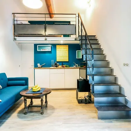 Urban Dom Vaissette - Premiere Conciergerie Apartment *